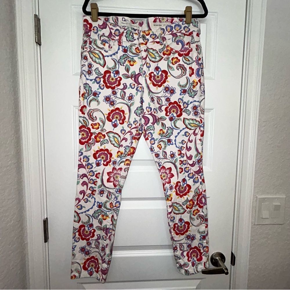 Pilcro and The Letterpress Anthropologie Floral Print Mid Rise Skinny Jeans